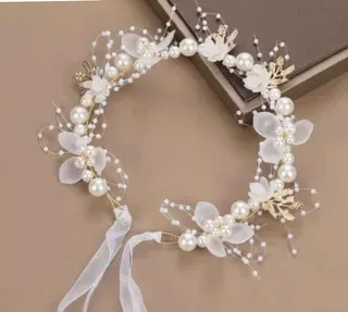 Tiara blanco y Crema  