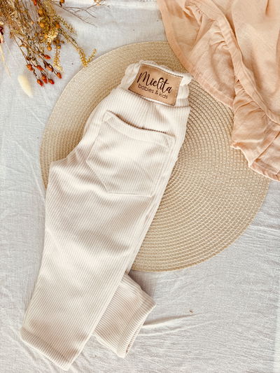 Pantalón Corderoy Crema