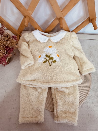 Conjunto Buso + calzita Corderito Margarita Crema 