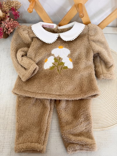 Conjunto Buso + calzita Corderito Margarita Camel