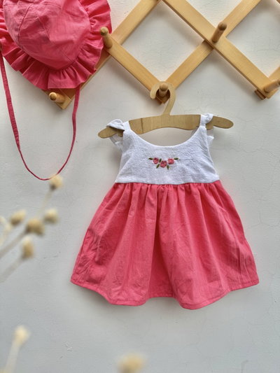 Vestido Solera Bordada Coral