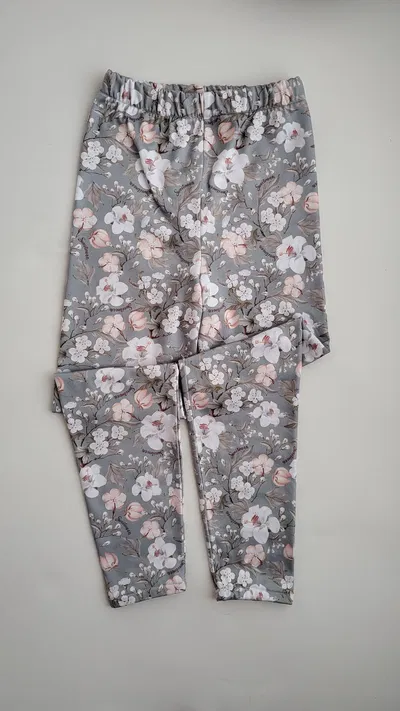 Leggings flores blancas 