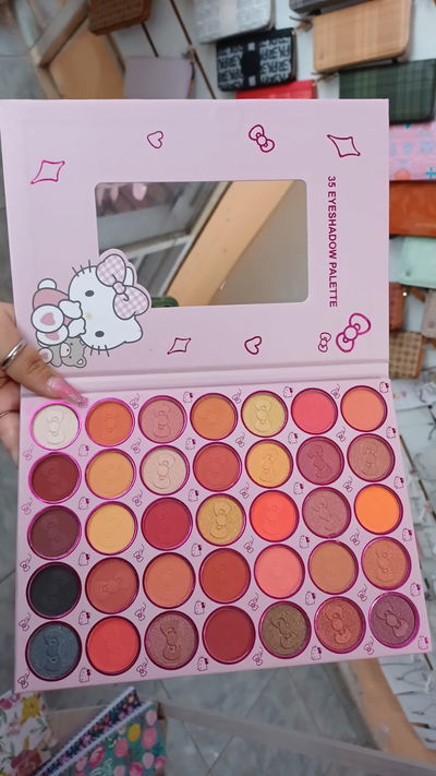 Paleta de sombra X35 colores de Hello Kitty 