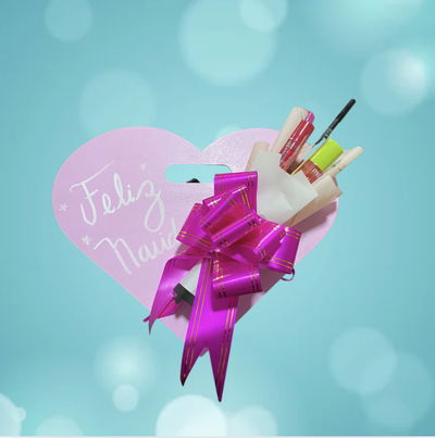 Ramo de maquillaje en Soporte corazón