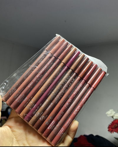 Pack de delineadores de labios 👄 x12 unidades 