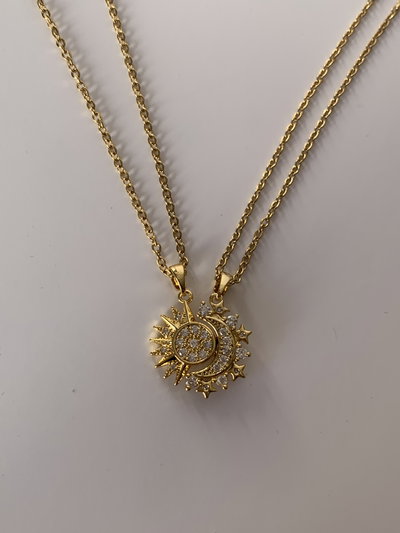 Collares Sol y Luna dorados
