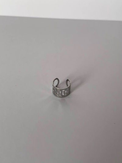 Aro cuff serpiente plateada