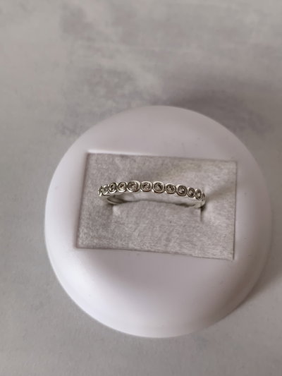 Anillo cintillo plateado 