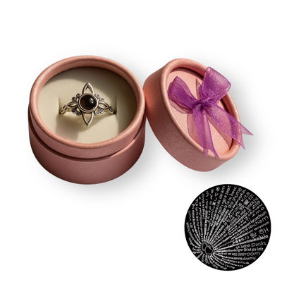 Anillo Te amo en 100 idiomas nudo de bruja