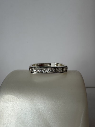Anillo cuadrado plateado