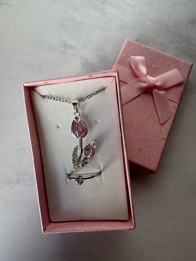Set: Anillo promesa + Collar Tulipanes rosas