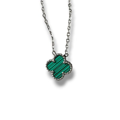Collar Trebol verde