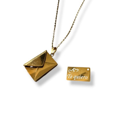 Collar Sobre Te Quiero con Carta Dorado