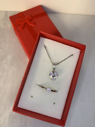 Set: Anillo promesa + Collar Corazon