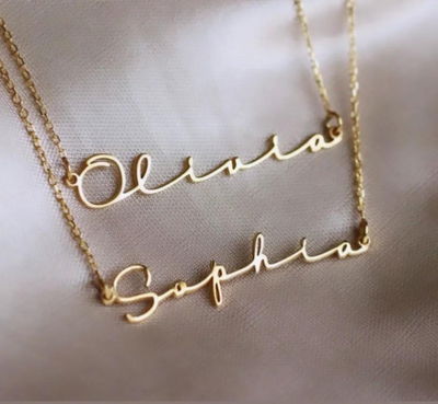 COLLAR IDENTIDAD GOLDEN