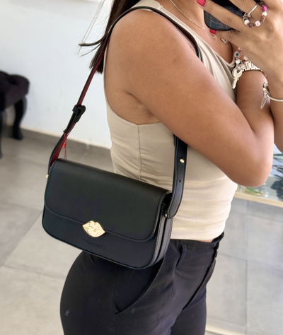 Cartera mua 