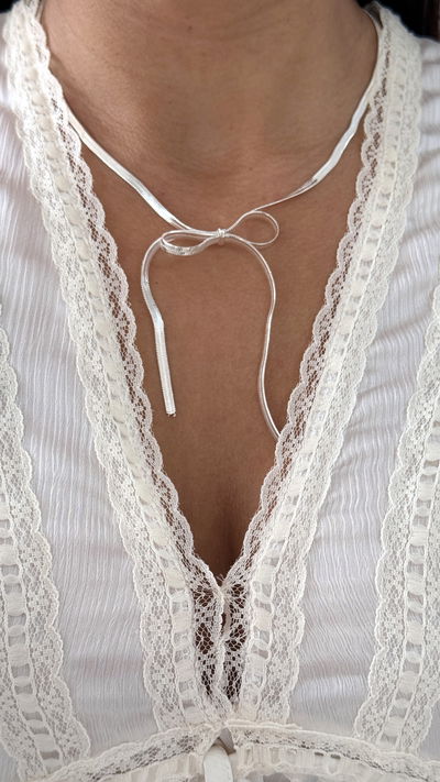 Collar moño 