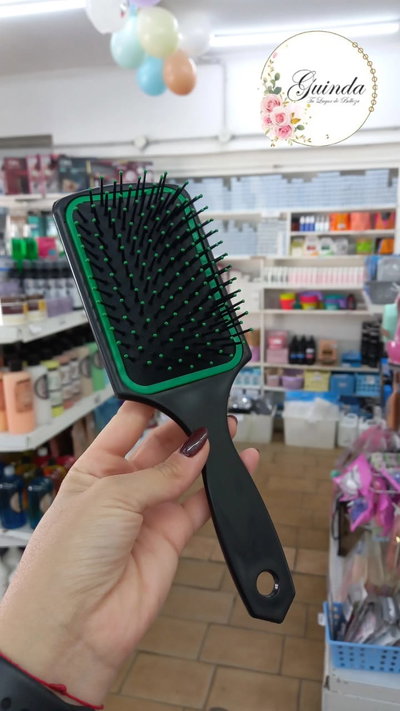 CEPILLO CUADRADO PARA CABELLO