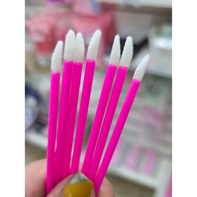 APLICADOR DE LABIAL 