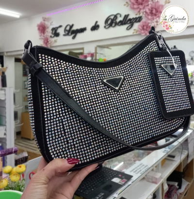 CARTERA CON BRILLOS