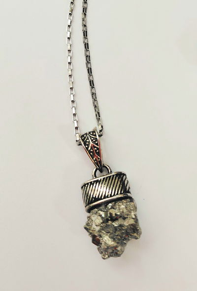 Collar Pirita Abundancia