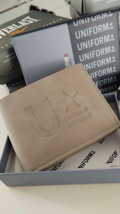 BILLETERA UNIFORM