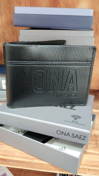 BILLETERA ONA SAEZ 