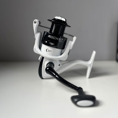 Reel Frontal CASTER Rocket 6005 Variada Mar 5 Rulemanes