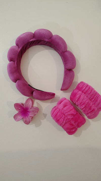 VINCHA SKIN CARE CON MUÑEQUERAS + BROCHE PARA EL PELO DE REGALO!