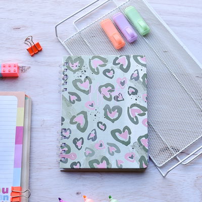Cuaderno corazón verde