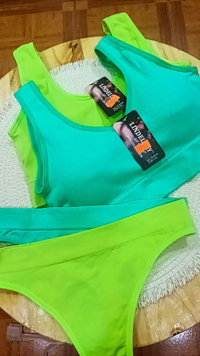303 Conjunto Comfy tira ancha 