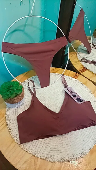 Art.606 Conjunto de latex sin costura con taza desmontable y less											