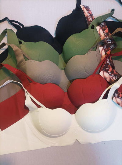 Art.479 corpiño latex soft prendido atras