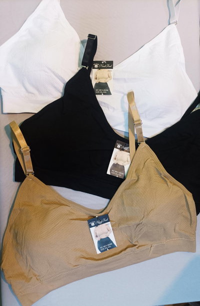 Art.481 top prendido atras con taza y breteles desmontables