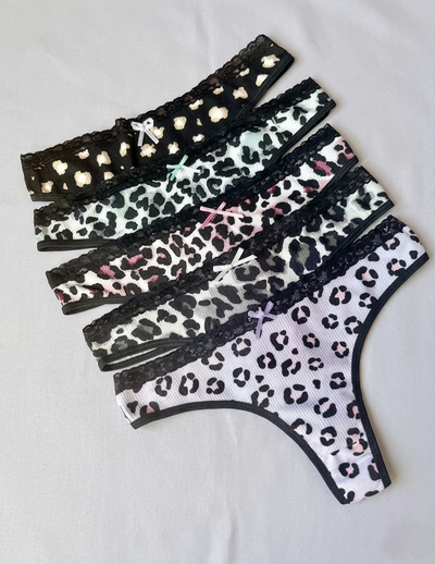 Art.220 less print morley x3