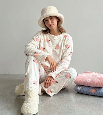 Art 1500 Pijama plush durazno 