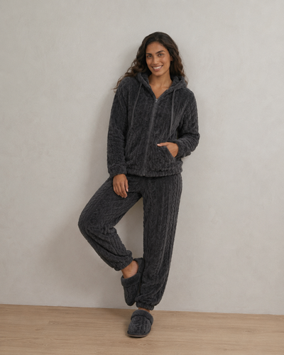 Art.1539 pijama dos piezas con cierre y capucha 