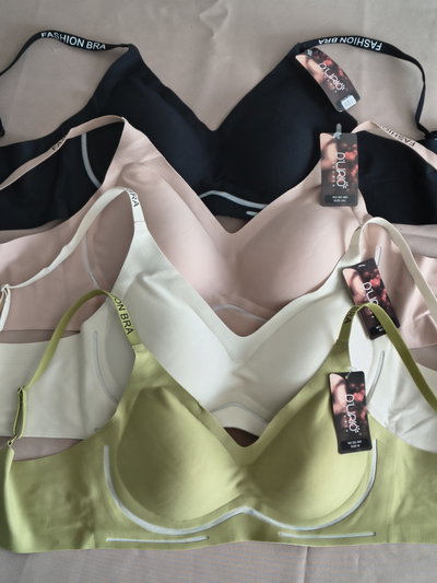 Art.495 Corpiño latex sin costuras base con doble tela reforzado 