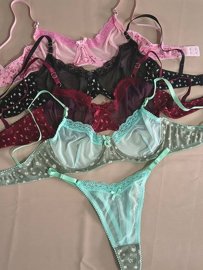 Art.681 Conjunto bralette con aro + less tiro alto en V
