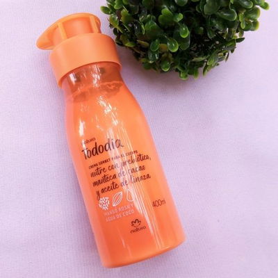 Crema Nutritiva Mango Rosa Y Agua De Coco 400ml