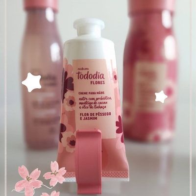 Crema de manos Tododia flores- flor de durazno y jazmín 