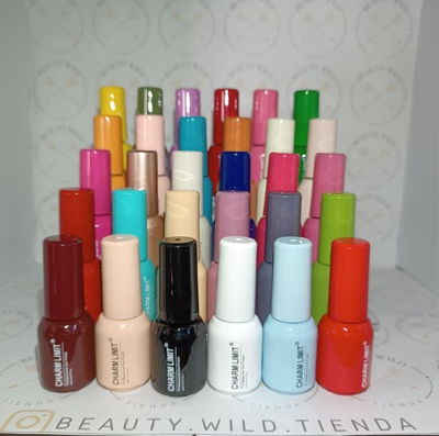 30 esmaltes Charm Limit redondos 8ml