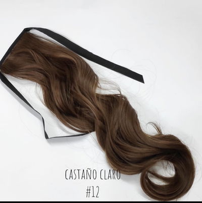 Postizo cola con cinta castaño medio