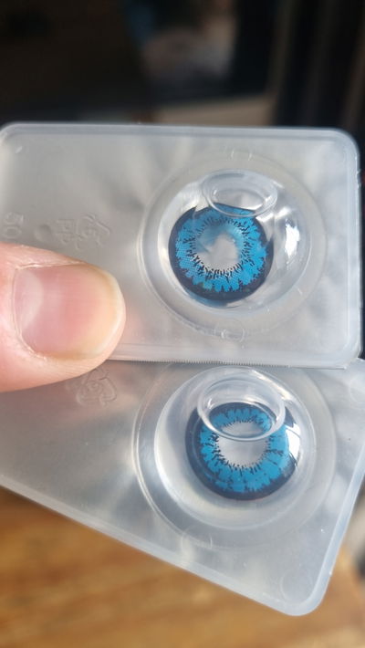 Lentes de contacto anime blue