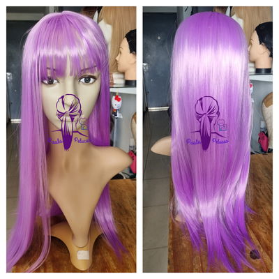 Peluca lila con cuero cabelludo 