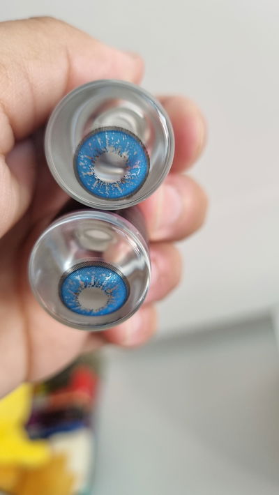 Lentes de contacto blue