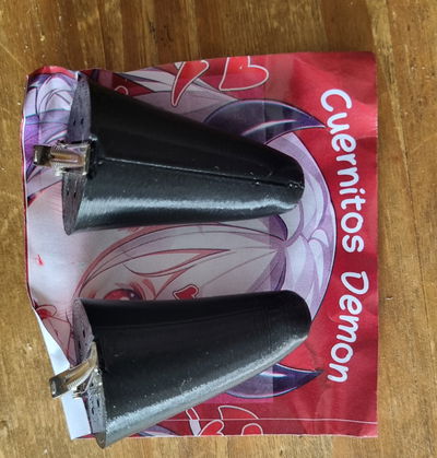 cuernitos demon en 3D