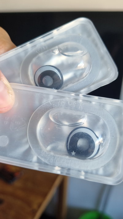 Lentes de contacto modelo moon