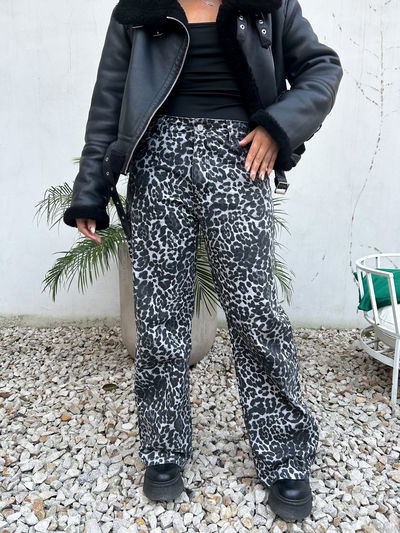 Wide leg black animal print (promo sin cambios)