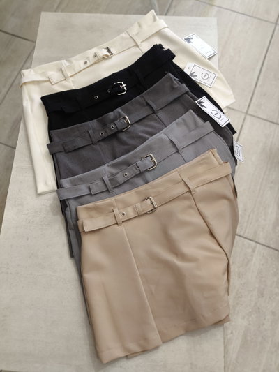 SKOR short/pollera